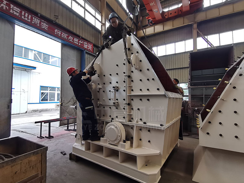 建筑垃圾破碎机工厂实拍图片