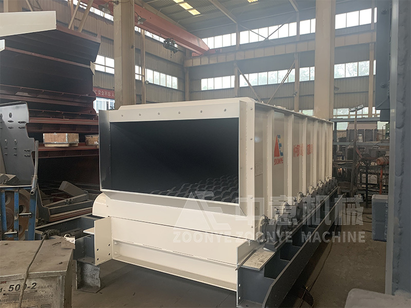 建筑砖瓦等废料再生产品全套设备滚轴筛实地工厂图片